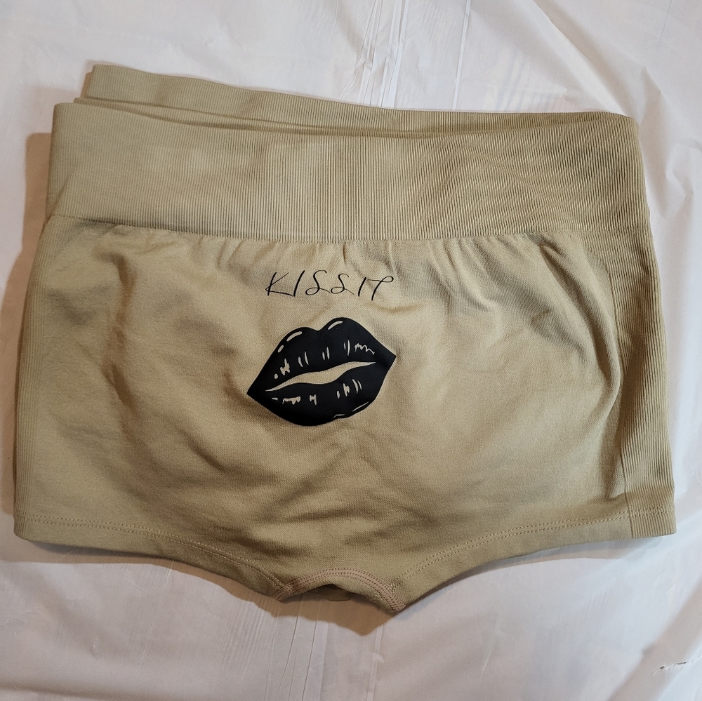 Athletic Womens Scrunch High waist booty shorts